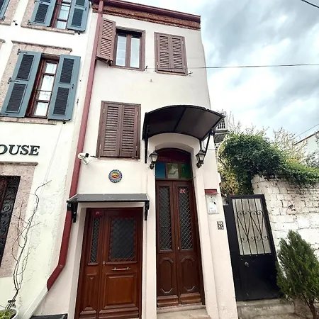 3-story Bohemian Greek House W Garden * Ayvalı