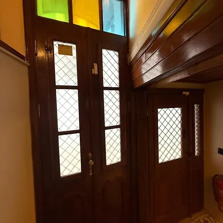 3-story Bohemian Greek House W Garden Villa *